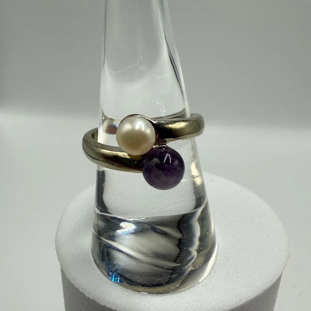 Vintage Bypass Ring White Pearl Purple Amethyst Stone‎ Silver Tone Size 7.5